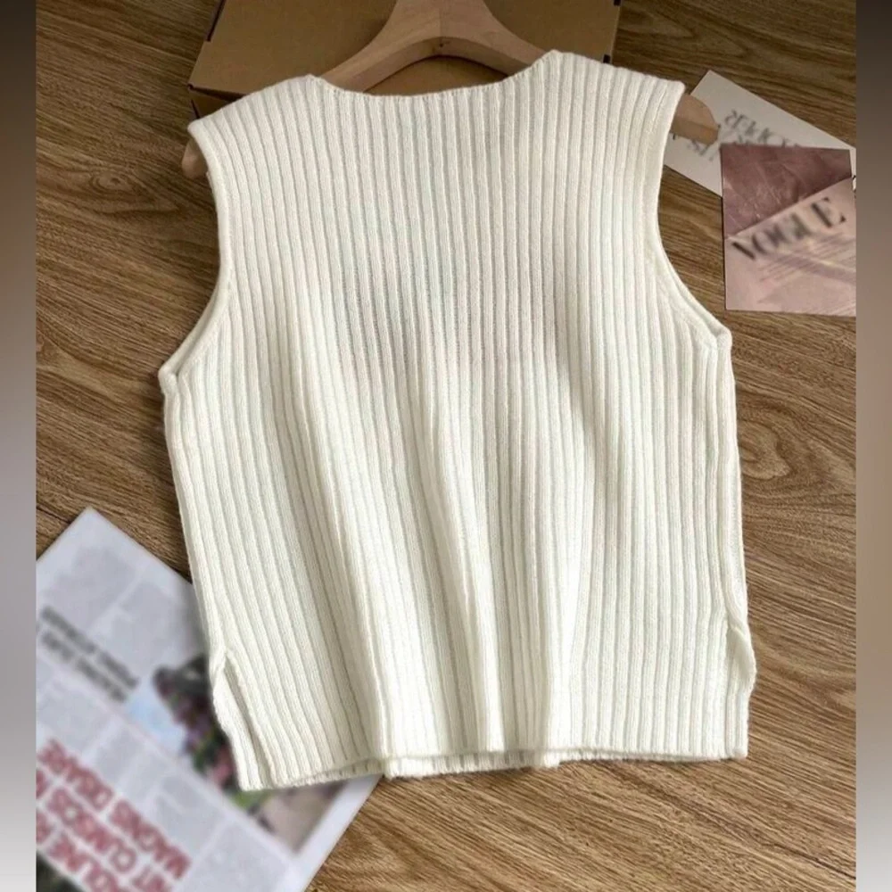 Cream Ribbed Knit Tank with Flag Patch - Picture 5 of 8
